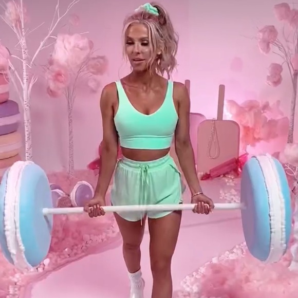 Buffbunny lifesaver shorts key lime pie size small - Picture 4 of 15